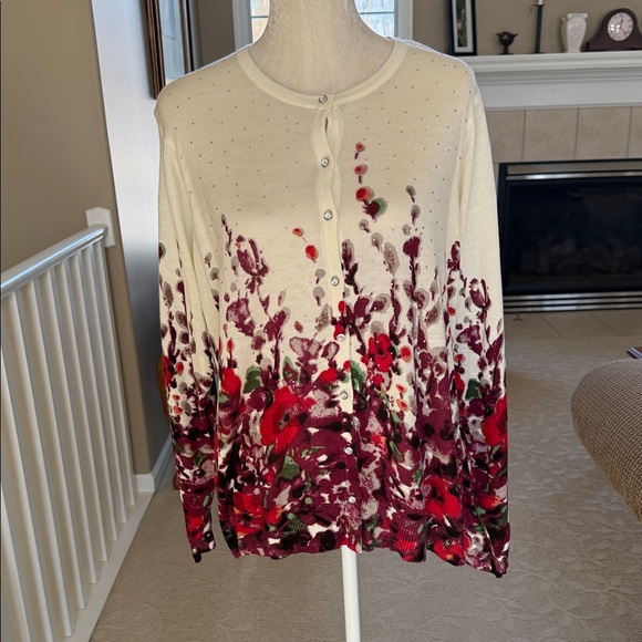 Cathy Daniels Tops - Cathy Daniels Cream and Red Floral Button Down Shirt